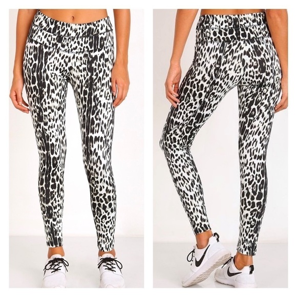 Varley Pants - Varley Pacific Compression Ankle Legging‎ Leopard Animal Print XS